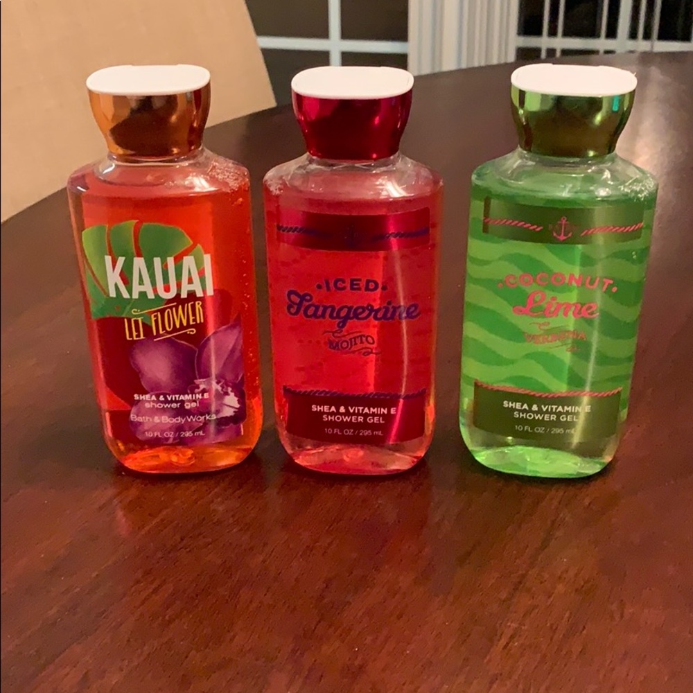 NWT bath and body works shower gel